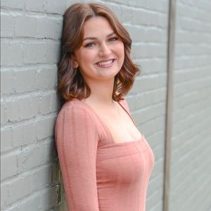 Meet your Posher, Isabella